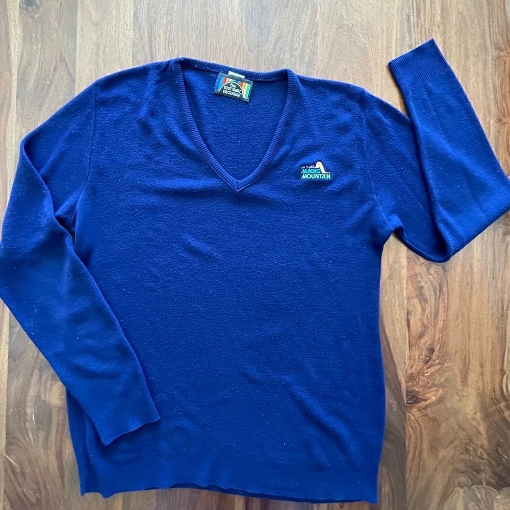 Vintage "Six Flags" v-neck. One of a kind!!